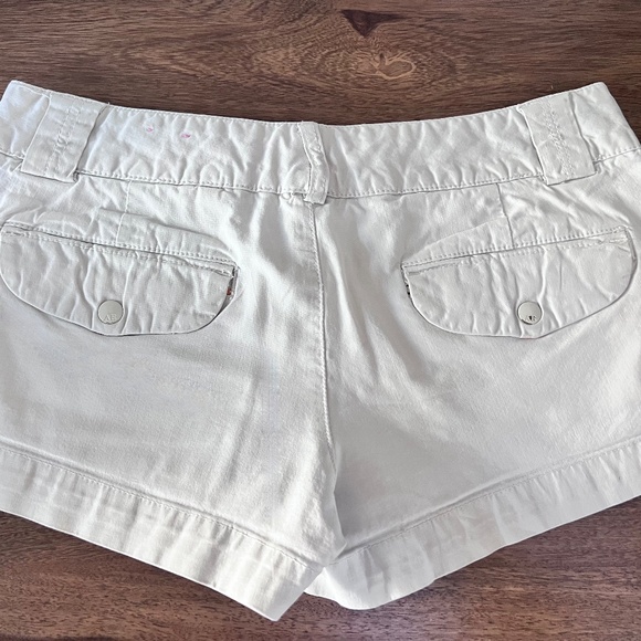 American Eagle Outfitters Women's Size 6  Stretch Khaki Shorts - Picture 4 of 8